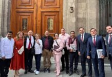 Alcalde Burgueño participa en encuentro nacional de “Territorios de Paz” en Palacio Nacional