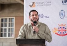 Conmemora Ismael Burgueño el Día del Maestro con docentes del Consejo de Seguridad Escolar