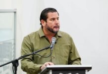 Burgueño pedirá licencia para buscar coordinación estatal de Morena en Baja California